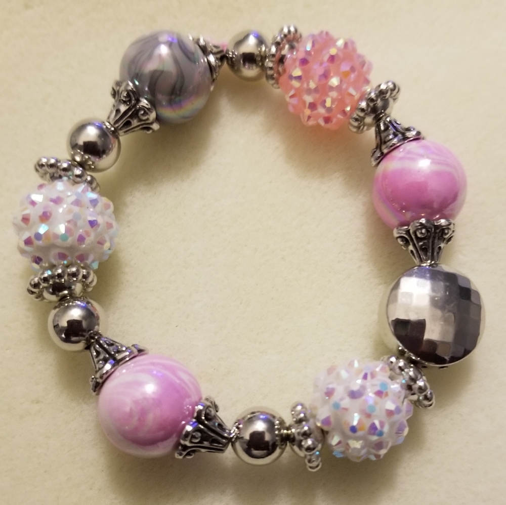 Handcrafted Pink and Silver Acrylic and Chunky Beads Bracelet / Earrings Set.